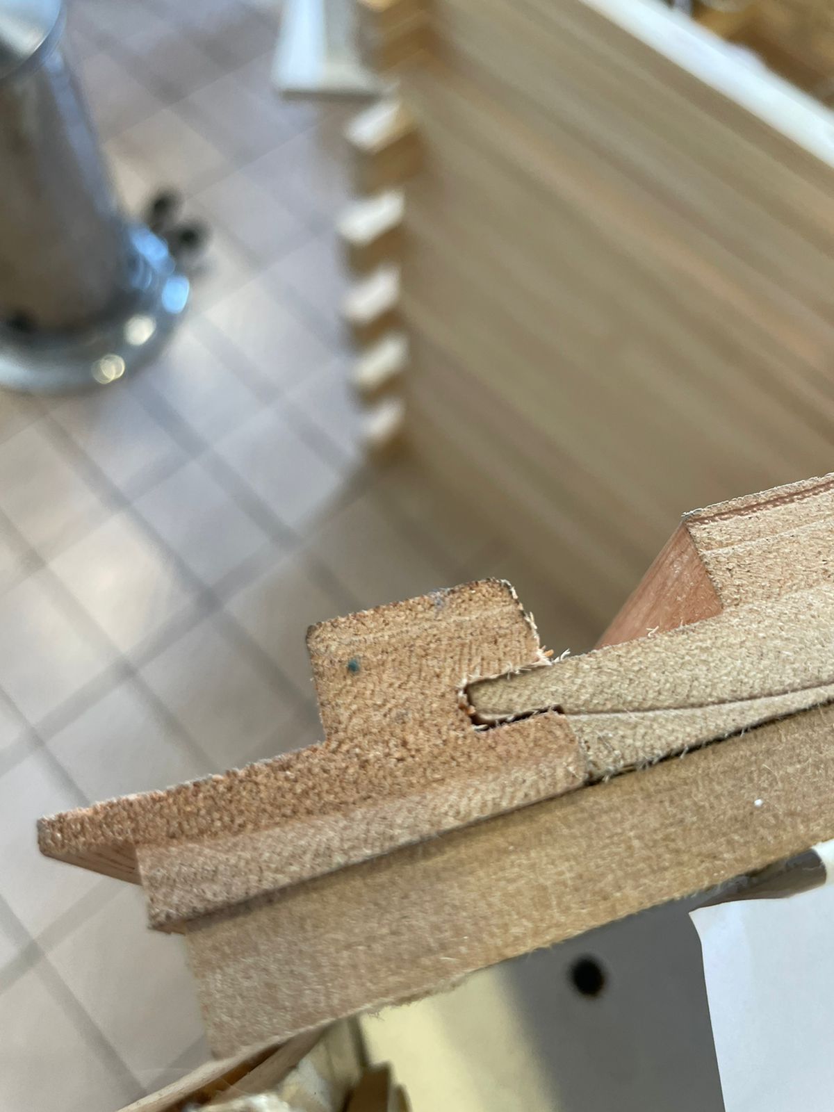 ALISTONADO DE PINO NORDICO 1"X5"X3.05M 6 TABLAS (2.33M2) - Image 2